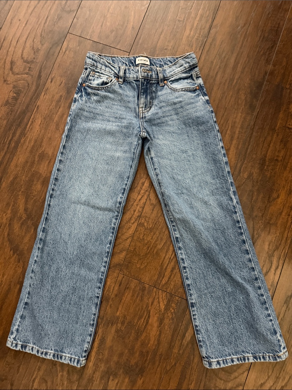 Girls size 10 RSQ (Tilly’s) low rise wide leg jeans.